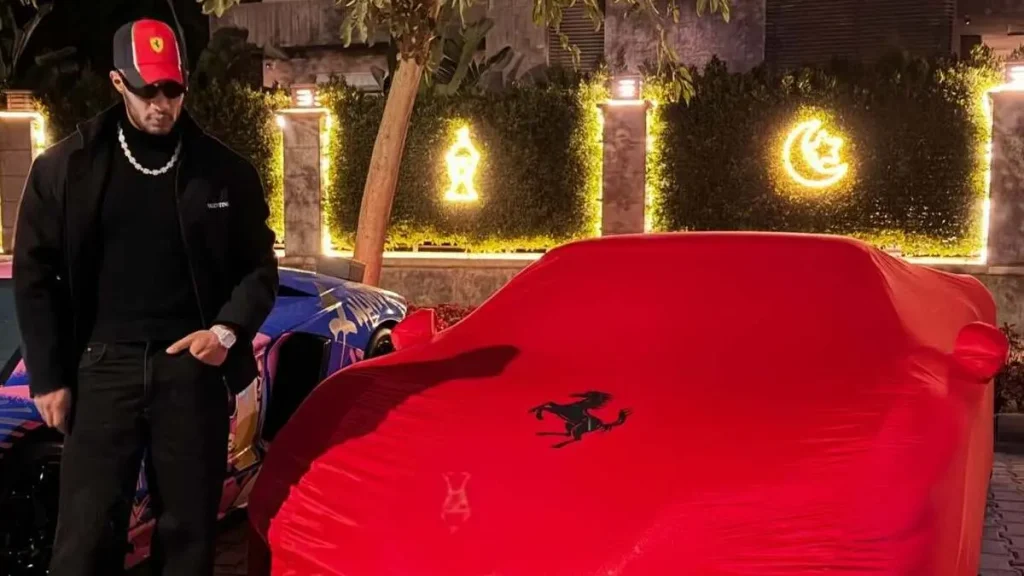 بسبب غيابه عن الموسم الدرامي.. محمد رمضان “يصالح نفسه” بسيارة فارهة