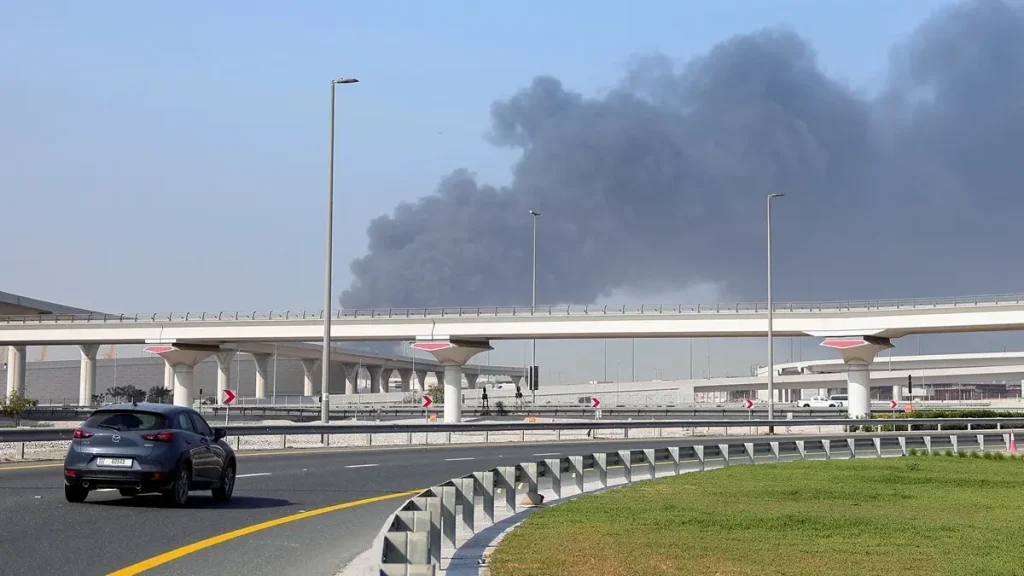أبوظبي ودبي تؤكدان عدم تأثر عمل القطاع الخاص بالهجمات الإيرانية