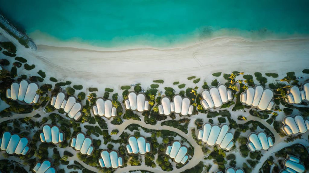 البحر الأحمر يرسّخ مكانته كوجهة مفضلة لعشّاق الطبيعة والرفاهية