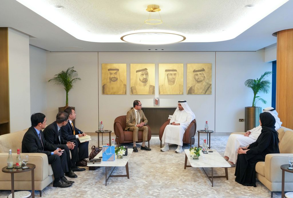غرف دبي تبحث تعزيز التجارة البينية والاستثمار مع إندونيسيا