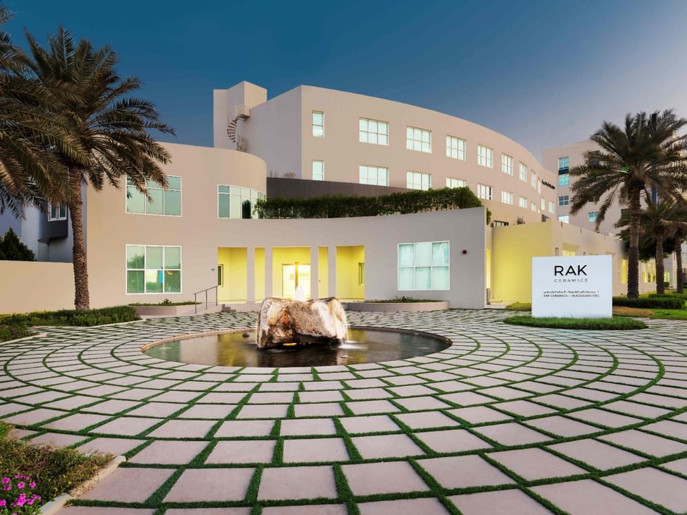 سيراميك رأس الخيمة تصدر تقرير الاستدامة لعام 2025