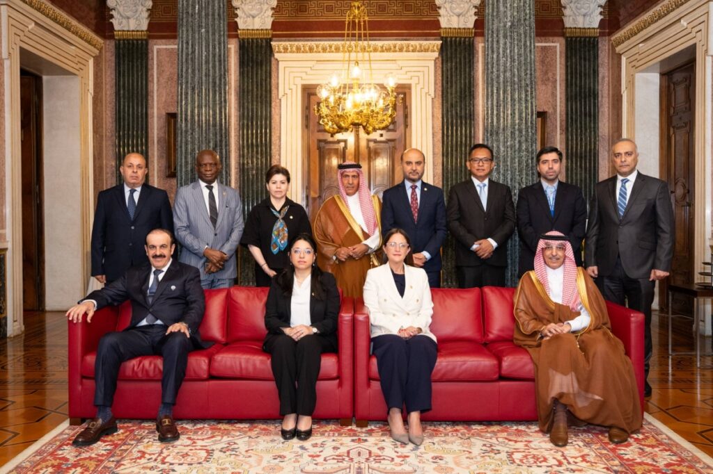 وزير المالية يختتم مشاركته في منتدى صندوق “أوبك” للتنمية 2026م والاجتماع السابع والأربعين لمجلس وزراء الصندوق