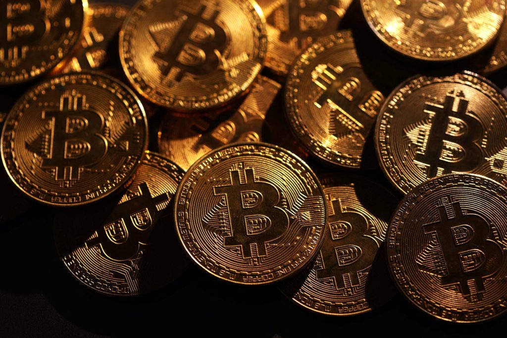 «بتكوين» دون الـ60 ألف دولار لأول مرة منذ أكتوبر 2024