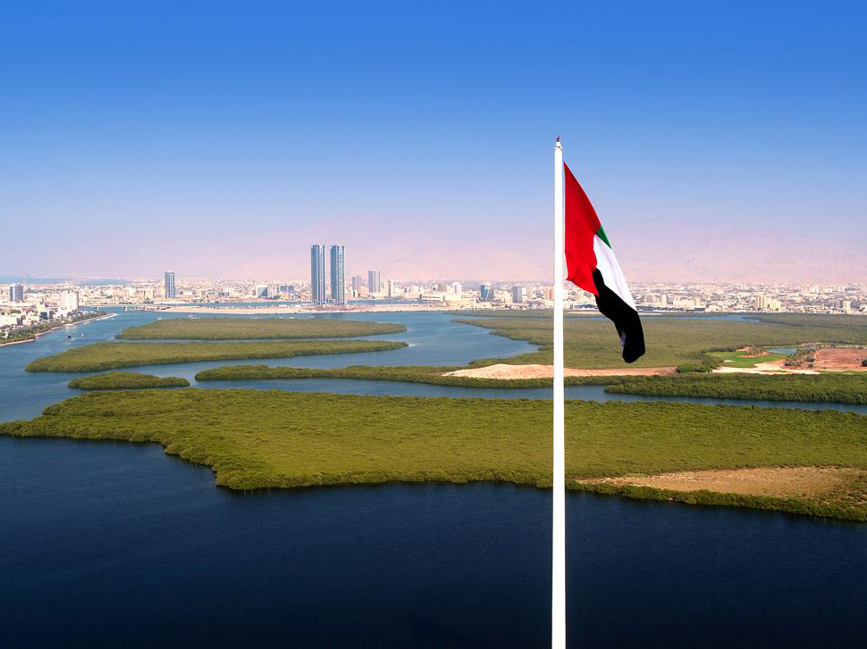 “فيتش” تثبت تصنيف رأس الخيمة الائتماني عند “+A” وترفع توقعاتها لنمو اقتصاد الإمارة خلال 2026